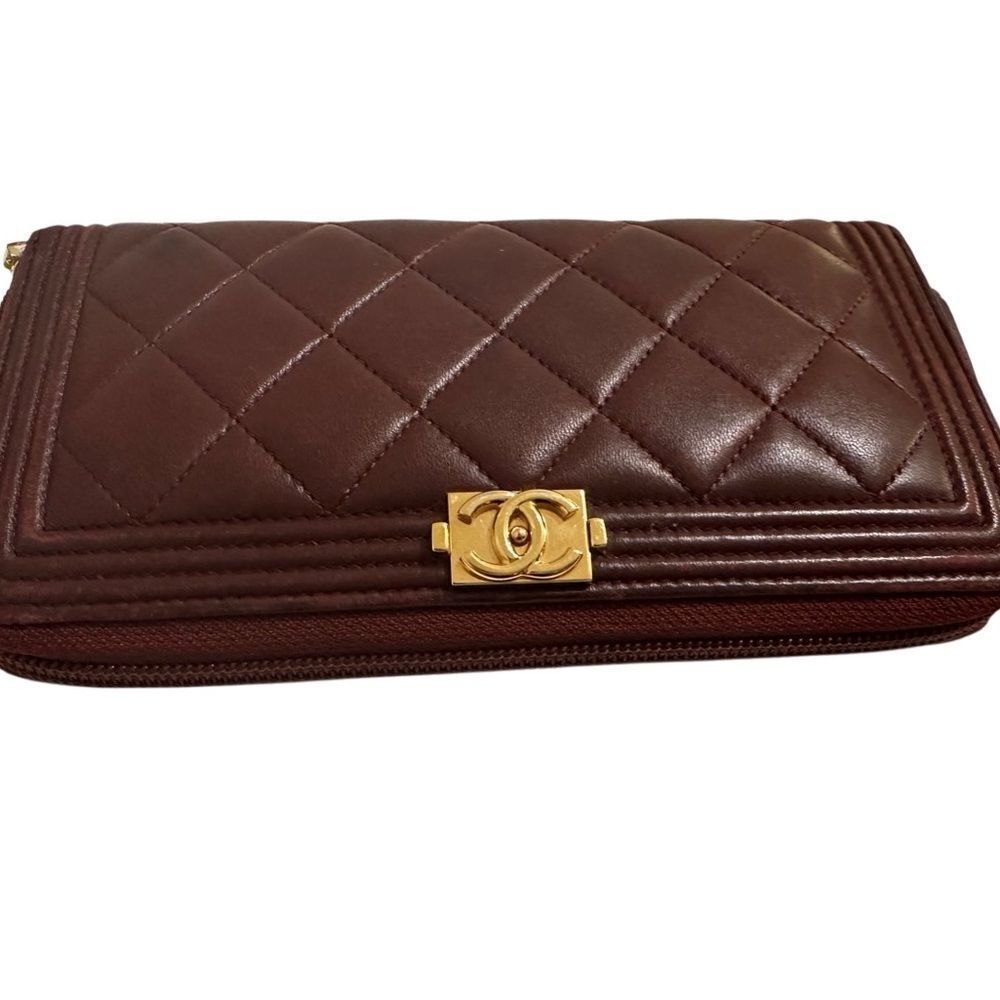 Chanel Brown Quilted Wallet with Gold Accents - Picture 5 of 15